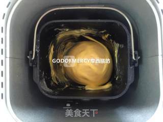 用速度与激情快速做出简单美味的火腿肠面包的做法步骤：6