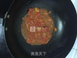 西红柿焖饺的做法步骤：2