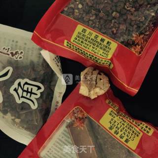 卤鸭爪的做法步骤：2