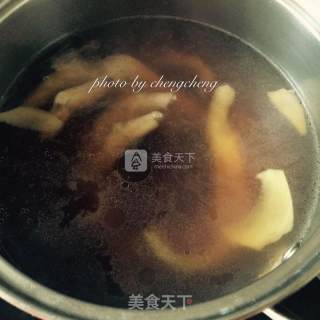 卤鸭爪的做法步骤：3