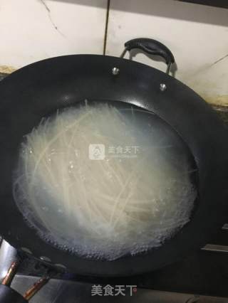 炒粉的做法步骤：1