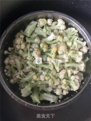 干煸有机菜花的做法步骤：1
