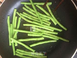 肉末豆角茄子的做法步骤：3