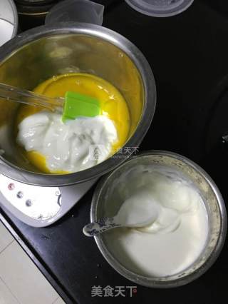 酸奶蛋糕的做法步骤：2