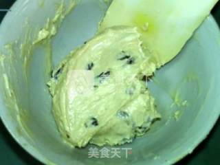 乳酪提子毛毛虫面包的做法步骤：12