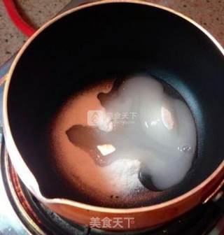 焦糖布丁（不用烤箱）的做法步骤：1