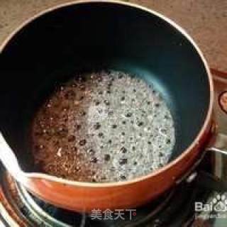 焦糖布丁（不用烤箱）的做法步骤：2