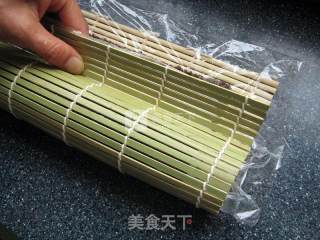 牛油果火腿寿司——两种卷法两样花色的做法步骤：11