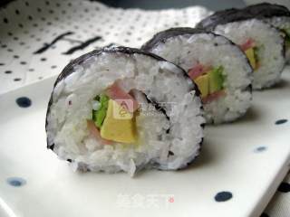 牛油果火腿寿司——两种卷法两样花色的做法步骤：15