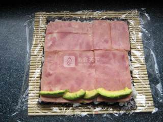 牛油果火腿寿司——两种卷法两样花色的做法步骤：17