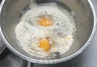 青菜鸡蛋饼的做法步骤：2