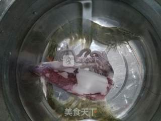 海鲜面的做法步骤：2