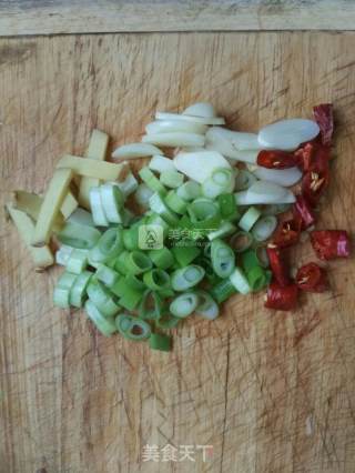 土豆炒豆角的做法步骤：2