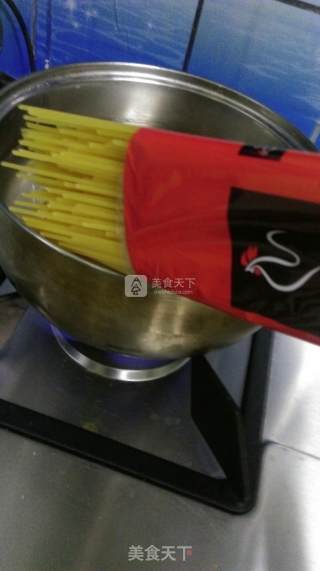 意大利番茄肉酱面的做法步骤：4