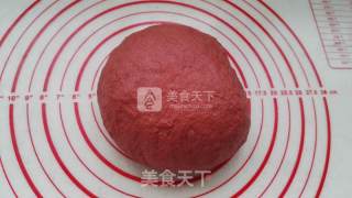 红玫瑰花面包（低糖高颜值）的做法步骤：7