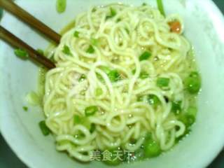 方便面鸡蛋饼的做法步骤：6