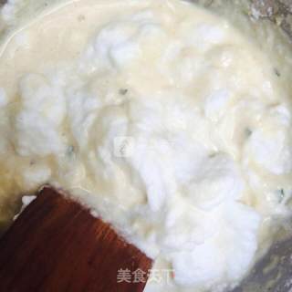 薄荷and蔓越莓戚风蛋糕的做法步骤：5