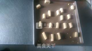 花生牛轧糖的做法步骤：2