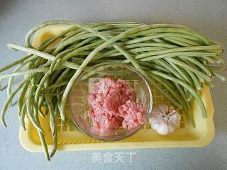 XO酱肉末炒豆角的做法步骤：1