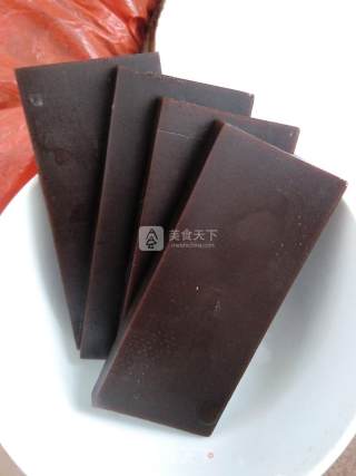 阿胶炖鸡的做法步骤：2