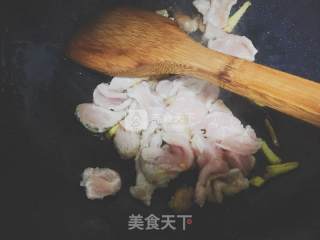 农家小炒肉的做法步骤：1