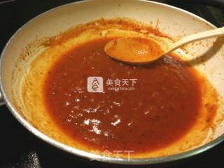 简易比萨酱的做法步骤：4