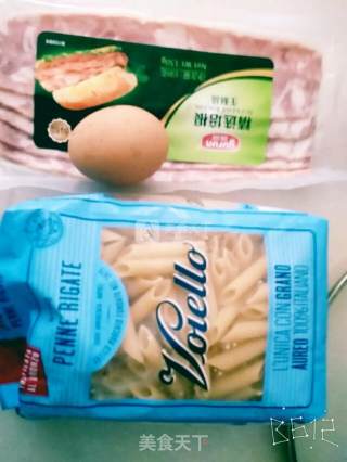 番茄培根通心粉的做法步骤：1