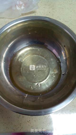 巧克力淋面蛋糕的做法步骤：1
