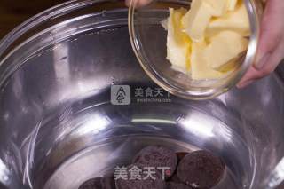巧克力爆浆蛋糕的做法步骤：2