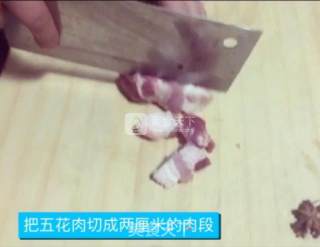 家庭版红烧肉的做法步骤：1