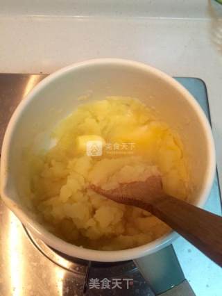 芝士培根焗土豆泥的做法步骤：7