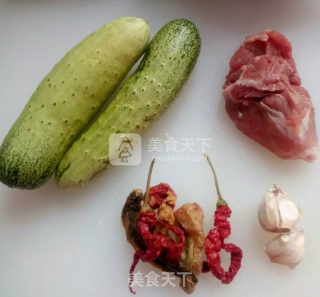 黄瓜苋菜炒肉的做法步骤：1
