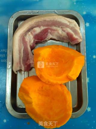 四川地道粉蒸肉的做法步骤：1
