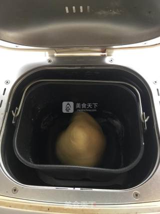 葱香肉松卷的做法步骤：1