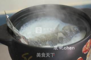 豆浆鲫鱼汤的做法步骤：8