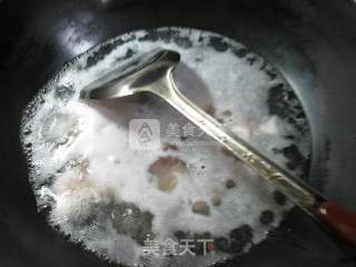 鱿鱼炒青菜的做法步骤：3