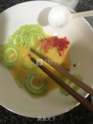 苦瓜蛋饼的做法步骤：5