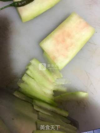 凉拌西瓜皮的做法步骤：3