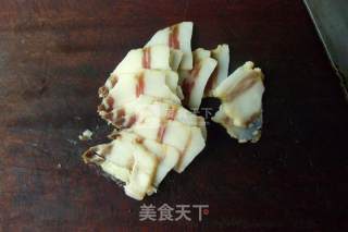 腊肉豆豉炒菜花的做法步骤：1