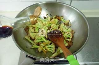 腊肉豆豉炒菜花的做法步骤：6