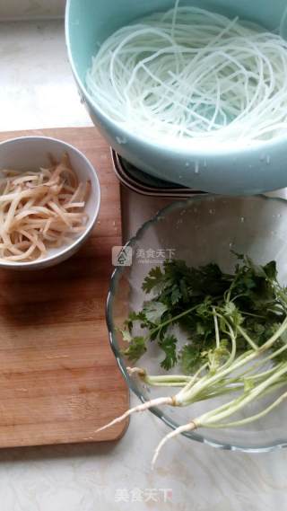 水晶米线的做法步骤：1