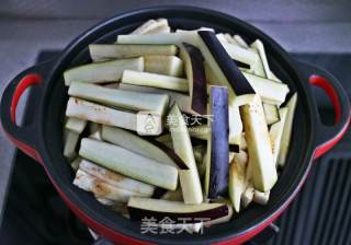 塔吉锅腊猪油鱼香土豆的做法步骤：6
