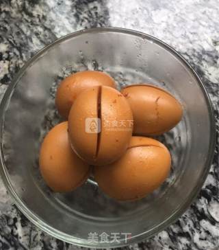 麻辣卤蛋的做法步骤：4