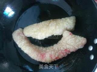 炸猪皮的做法步骤：9