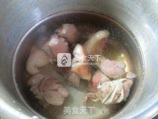 青菜冬瓜蹄髈汤的做法步骤：3