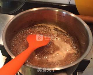 超松软红糖马拉糕(酵母版)~无需烤箱，在家也可以吃到港式点心的做法步骤：1