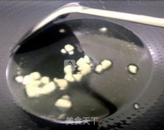 蒜蓉炒甜椒的做法步骤：3