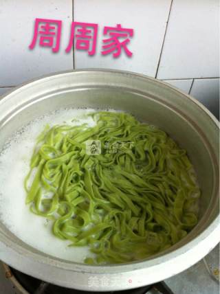 青汁手工炸酱面的做法步骤：6