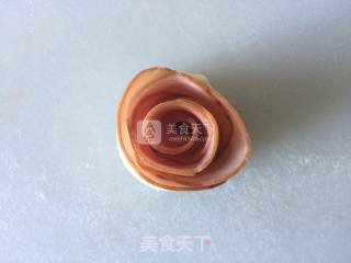 玫瑰火腿酥卷的做法步骤：5