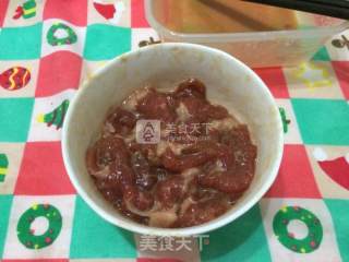 红椒莴笋炒牛肉的做法步骤：6